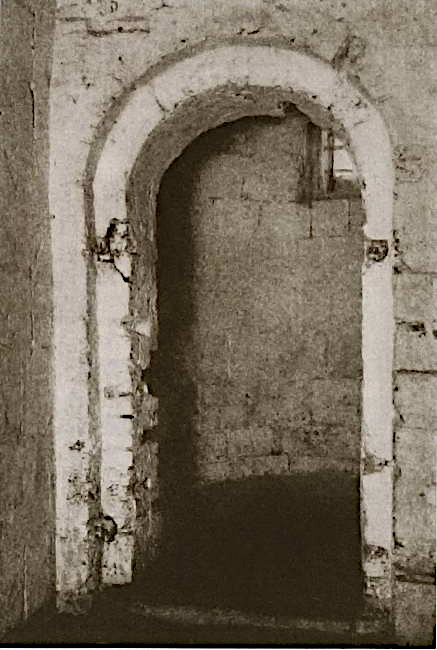 Подземелье, в котором томился и умер патриарх Гермоген
